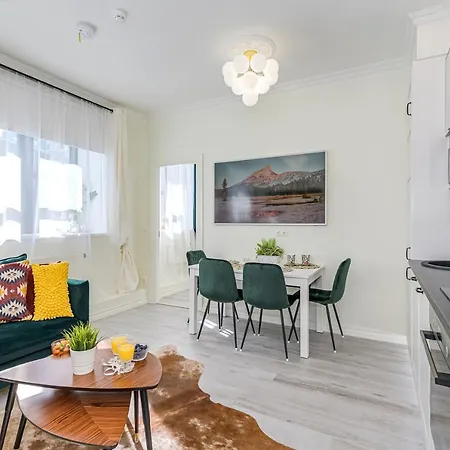 Tallinn City Center 2-Bedroom Apartment With Two Kitchen And Two Bathroom * Tallinn