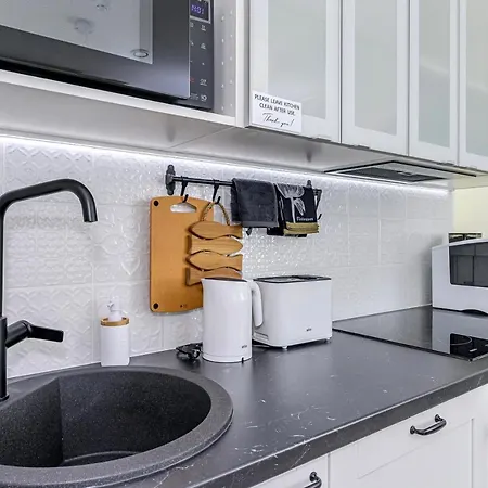 Tallinn City Center 2-Bedroom Apartment With Two Kitchen And Two Bathroom * Tallinn