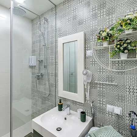 Lejlighed Tallinn City Center 2-Bedroom Apartment With Two Kitchen And Two Bathroom Tallinn