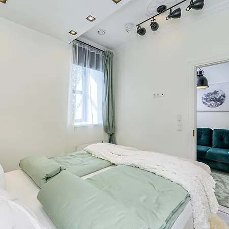 Lejlighed Tallinn City Center 2-Bedroom Apartment With Two Kitchen And Two Bathroom *