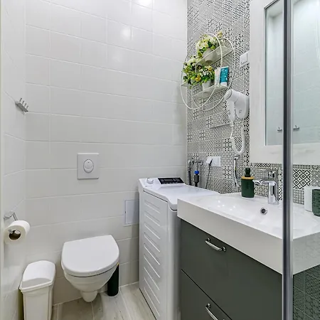 Tallinn City Center 2-Bedroom Apartment With Two Kitchen And Two Bathroom Διαμέρισμα
