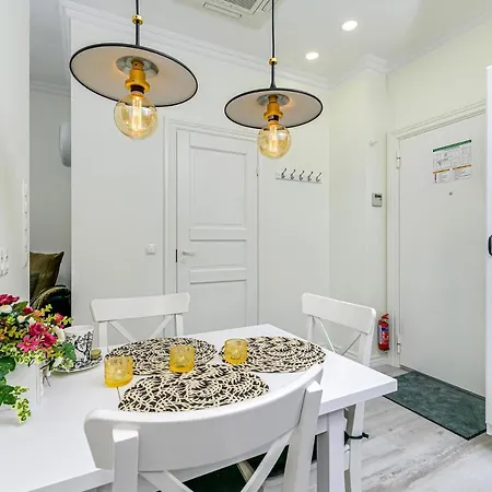 Tallinn City Center 2-Bedroom Apartment With Two Kitchen And Two Bathroom